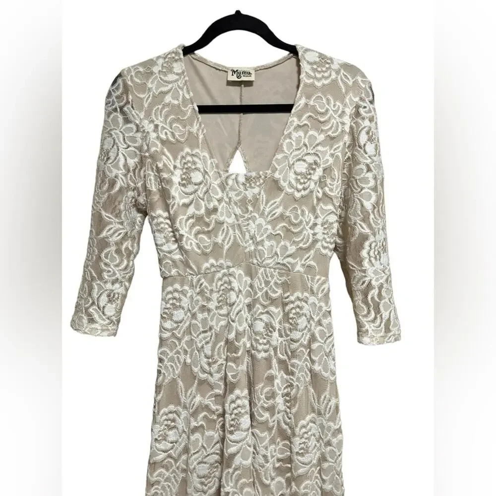 Show Me Your Mumu Tan and White Lace 3/4 Sleeve Dress with Keyhole Back Medium